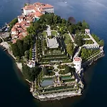 Isola Bella Apartments Suite Ortensia